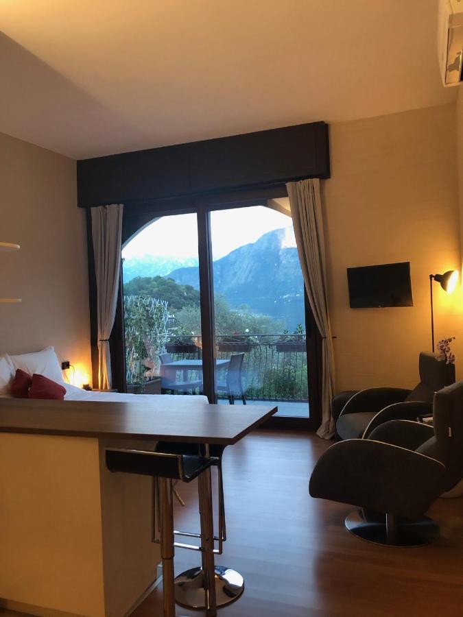 Liza'S Suite'S - Room'S With A View Sala Comacina Buitenkant foto