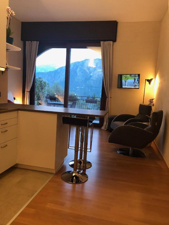 Liza'S Suite'S - Room'S With A View Sala Comacina Buitenkant foto
